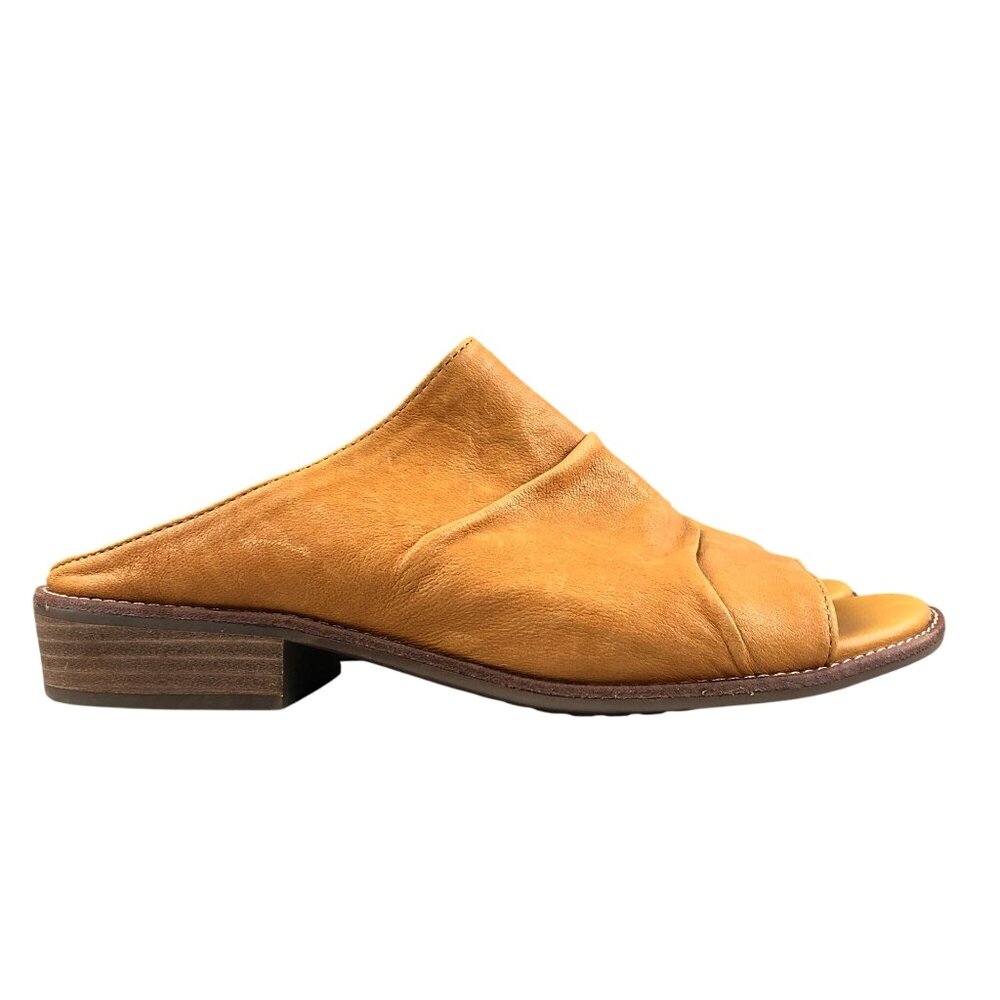 Sofft Women's Size 9M Penny Yellow Leather Open Toe Block Heel Slip On Sandals